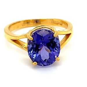 Tanzanite 5.10ct Solid 22K Yellow Gold Ring